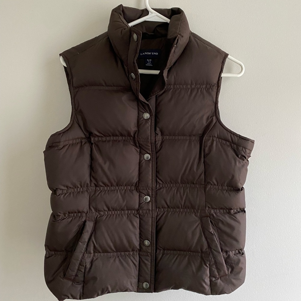 Land’s End Petite S Down Puffer Vest. Brown